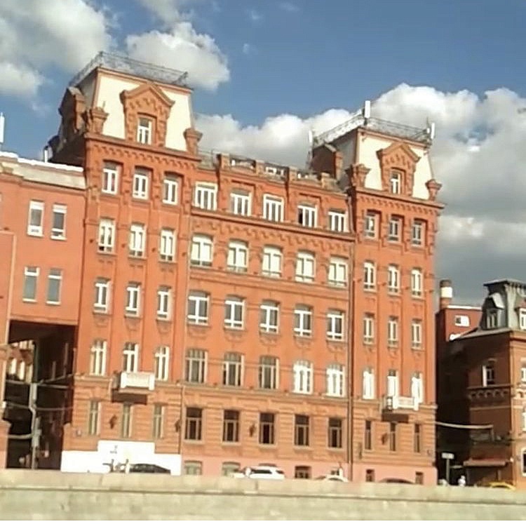 Фабрика на Берсеневке - Центральный Корпус